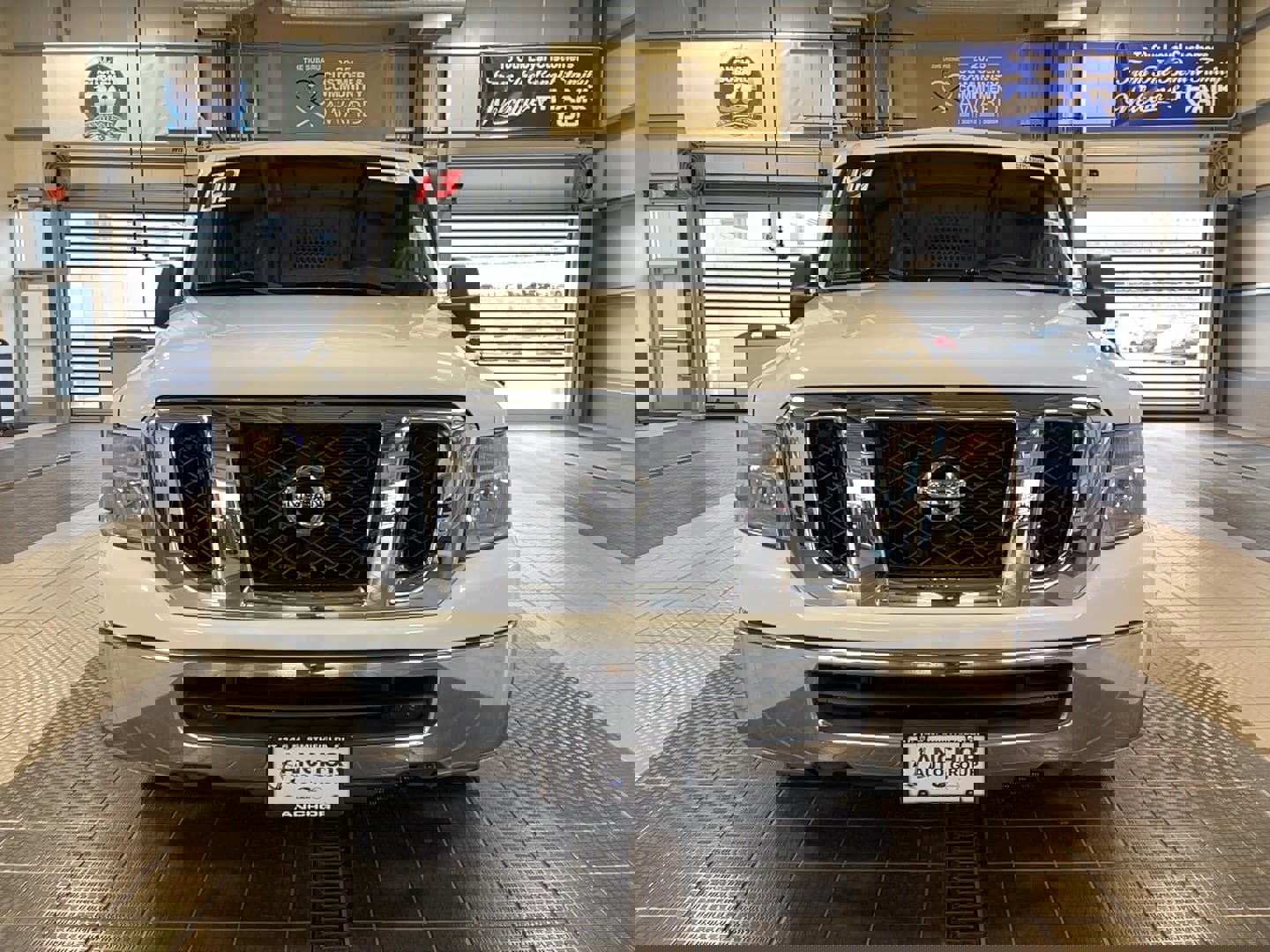 Used 2013 Nissan NV 2500 SV image 2