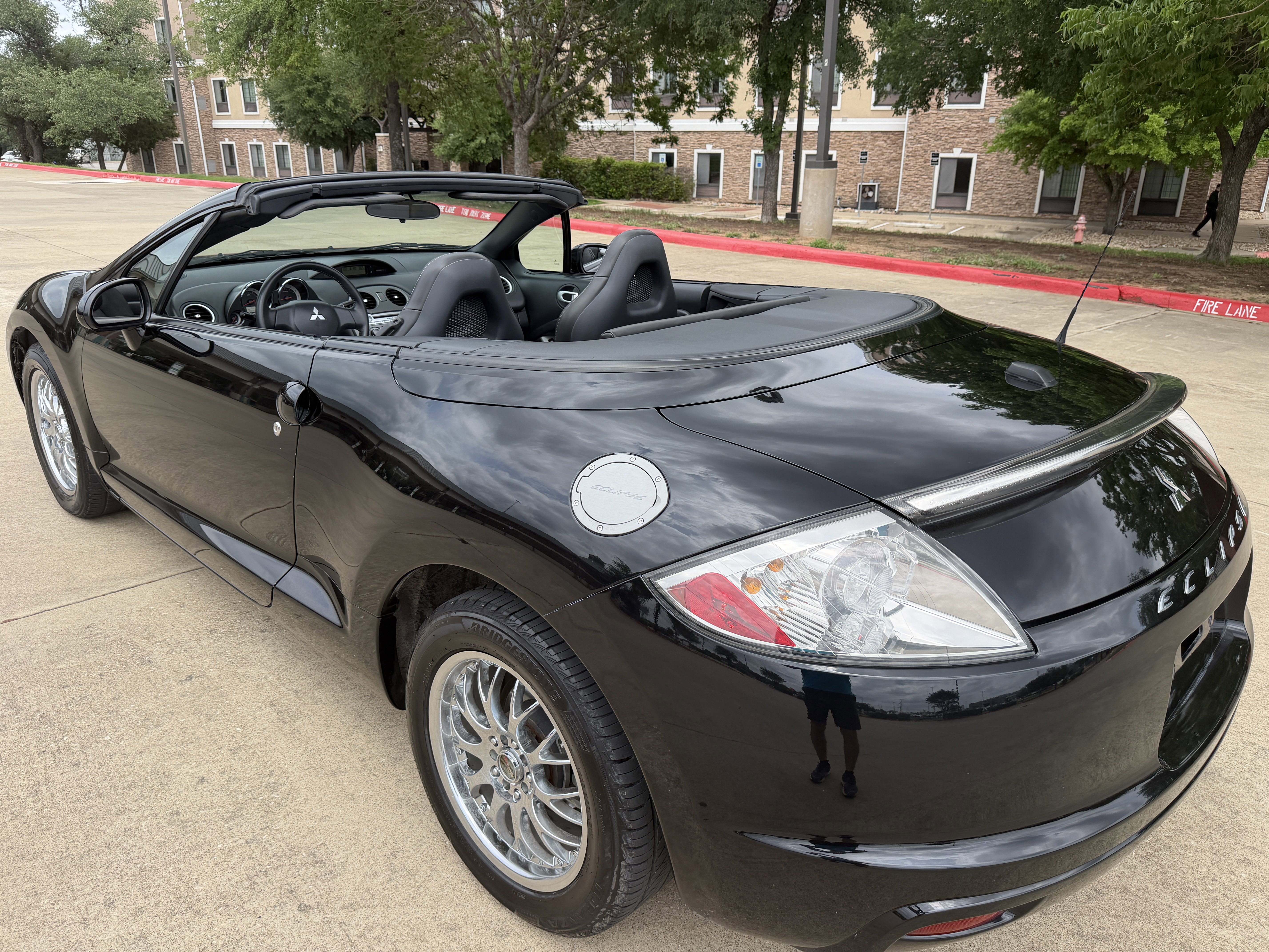 Used 2009 Mitsubishi Eclipse GS image 10