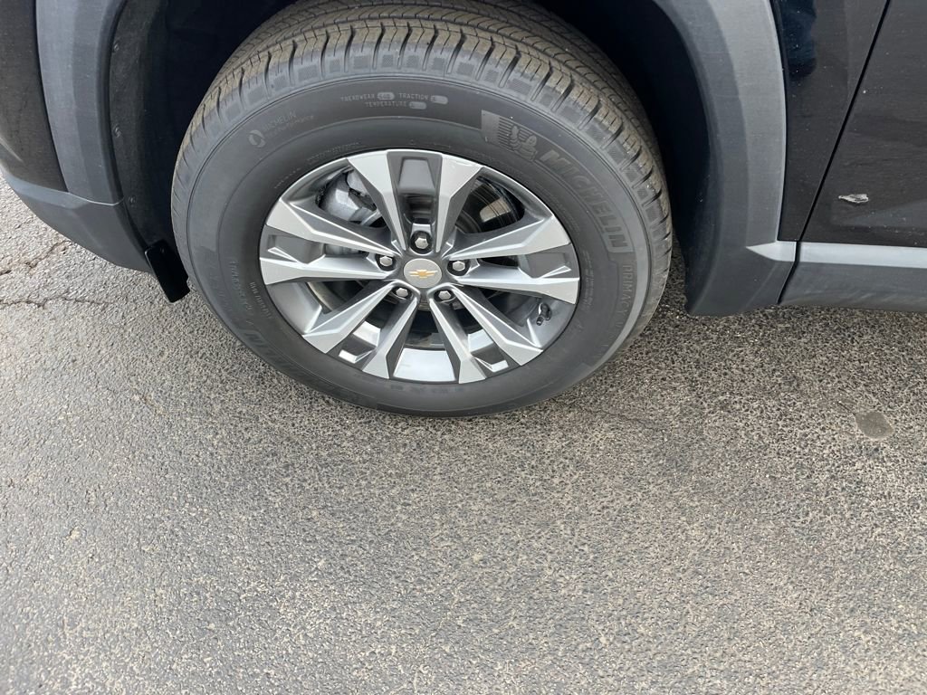 Used 2025 Chevrolet Equinox LT image 34