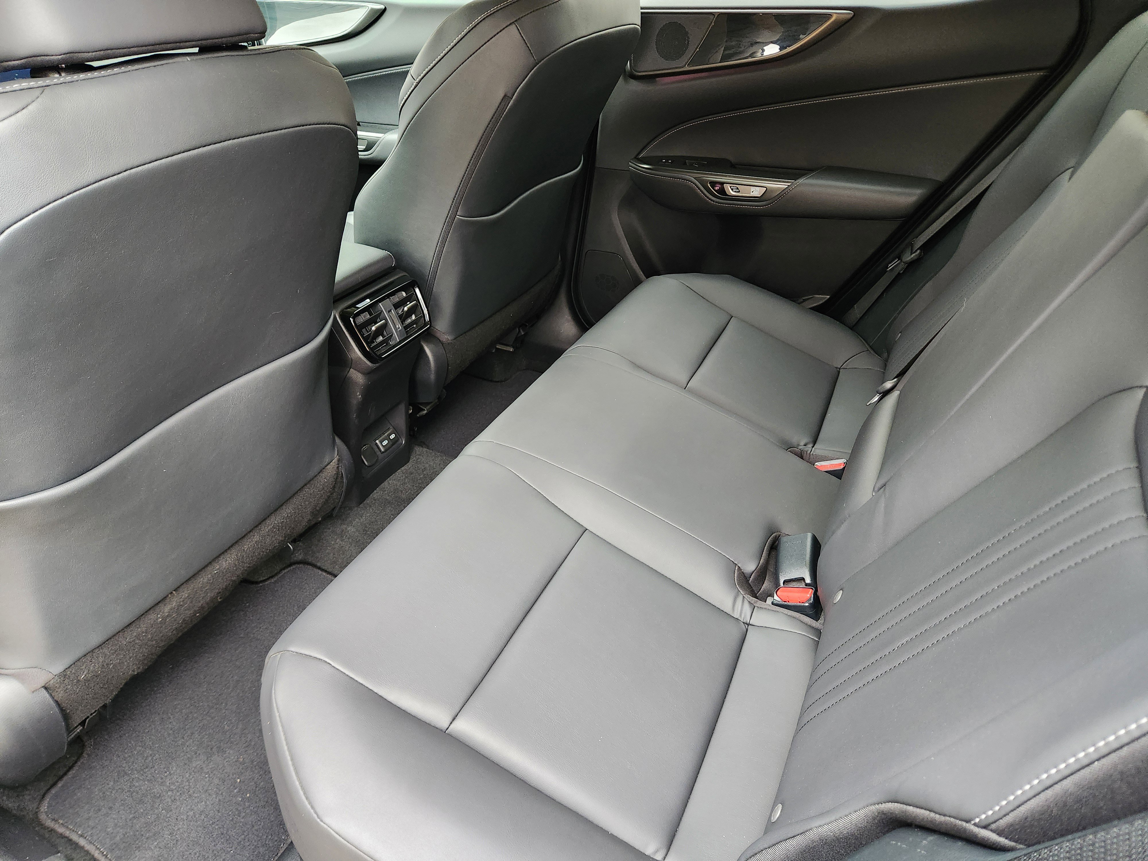 Used 2022 Lexus NX 350h AWD image 40