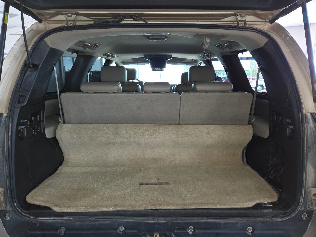 Used 2011 Toyota Sequoia Platinum AWD/4WD image 28