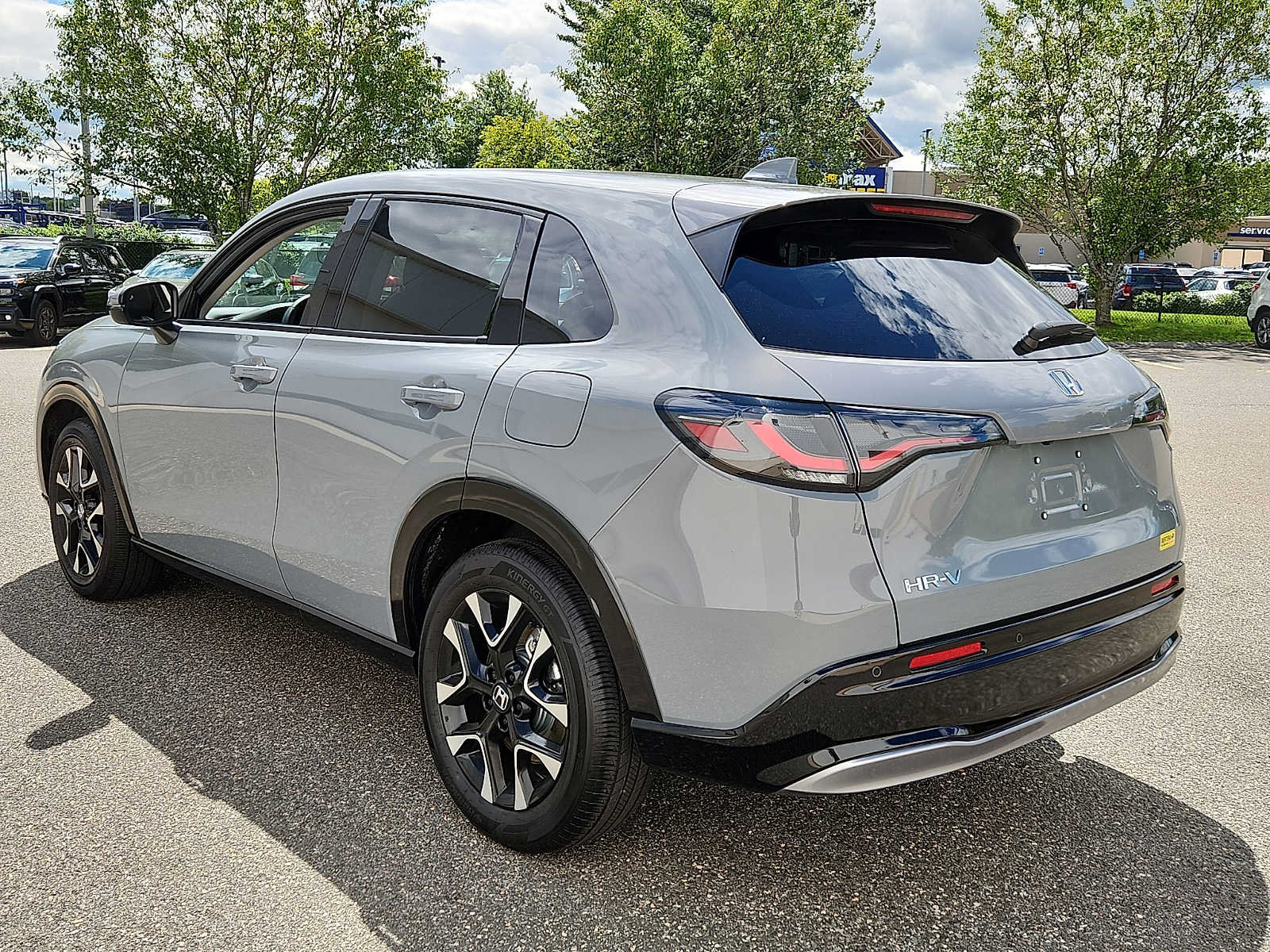 Used 2026 Honda HR-V EX-L image 4