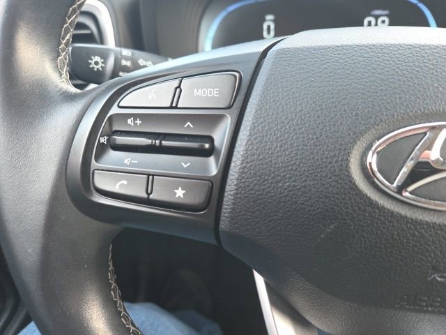 Used 2024 Hyundai Venue SEL image 30