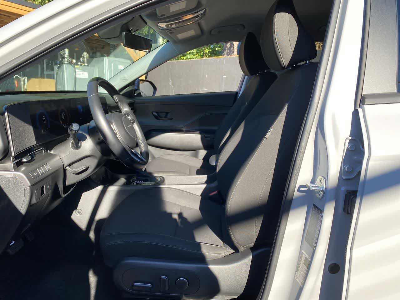 Used 2024 Hyundai Kona SEL AWD/4WD image 12