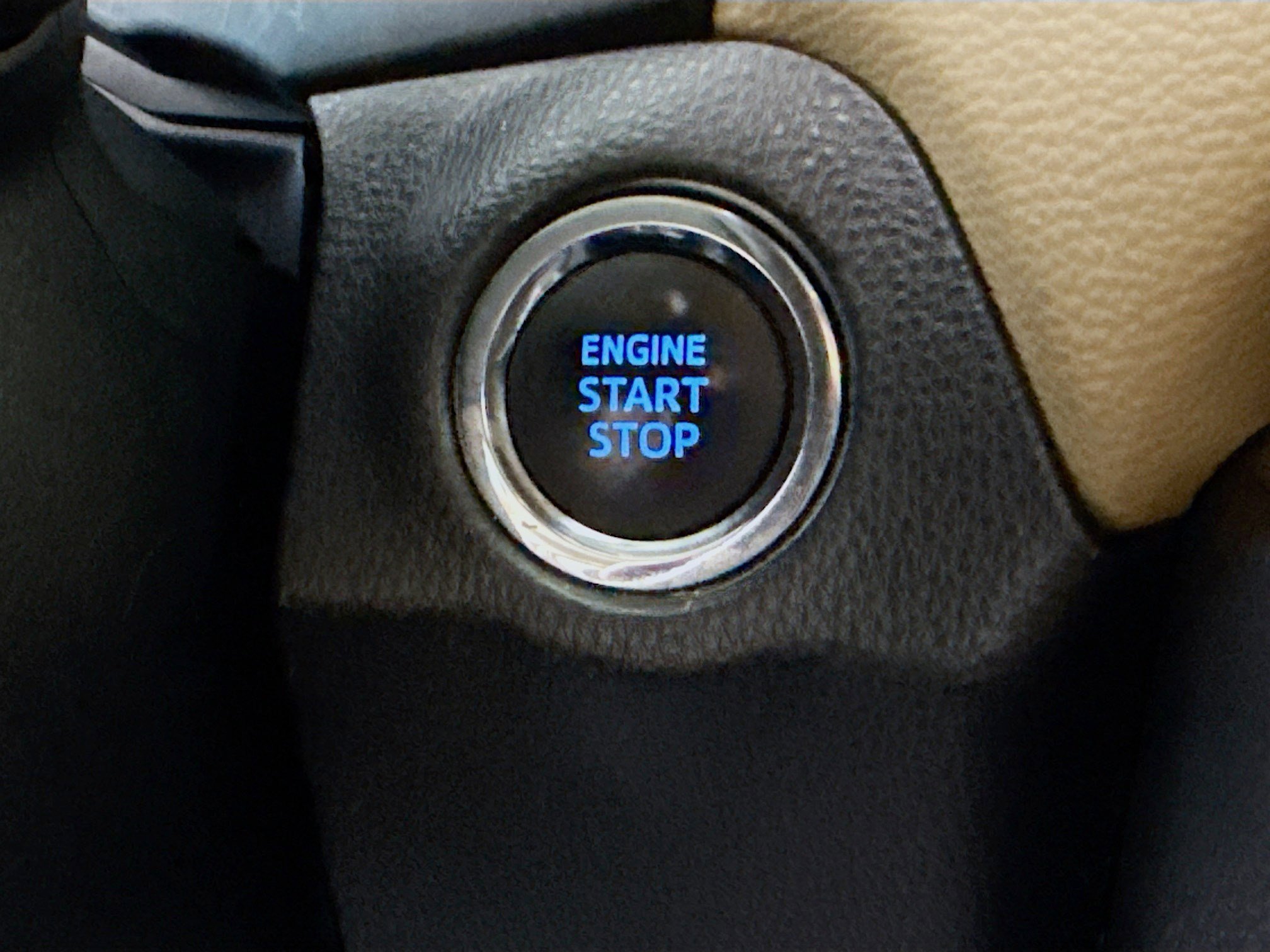 Used 2019 Toyota RAV4 XLE Premium image 21