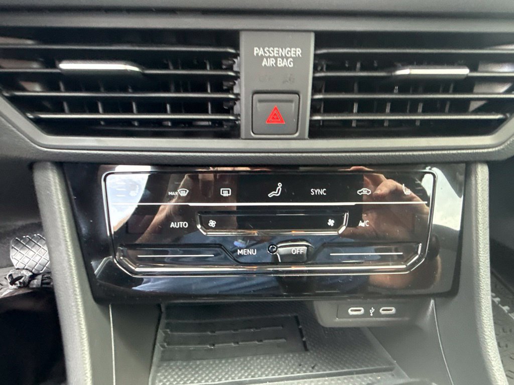 Certified 2026 Volkswagen Jetta SE FWD image 16