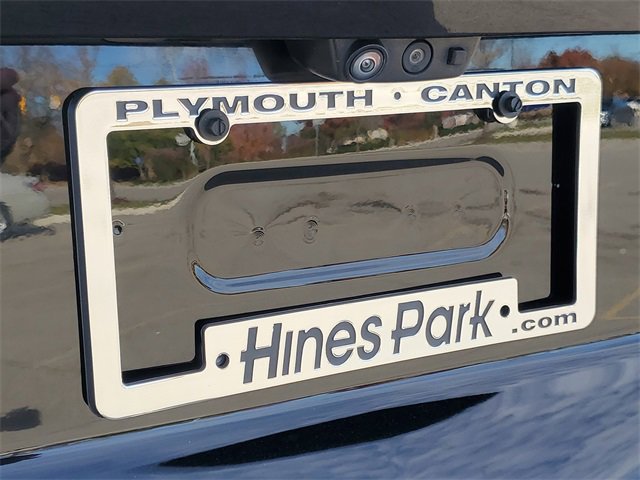 Used 2023 Cadillac Escalade Premium Luxury Platinum image 12