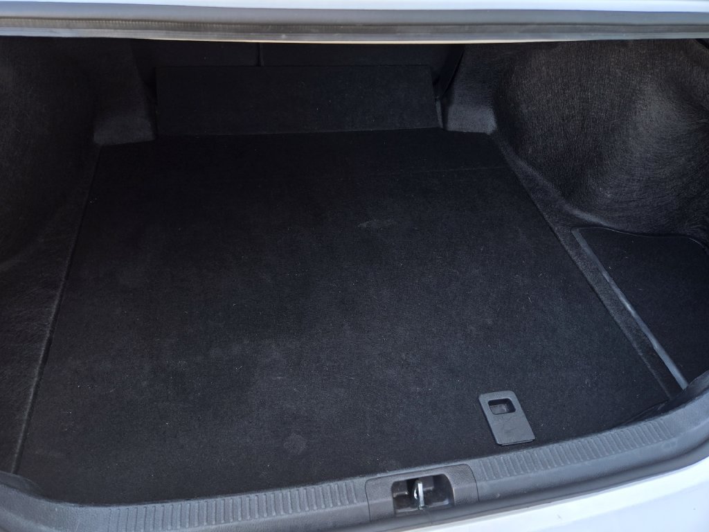 Used 2025 Toyota Camry LE FWD image 25