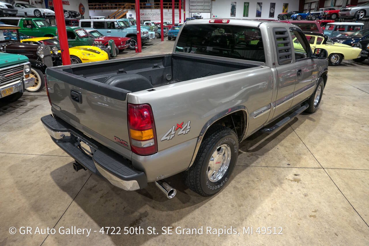 Used 2001 GMC Sierra 1500 4x4 Extended Cab w/ SLT Marketing Option Pkg image 17
