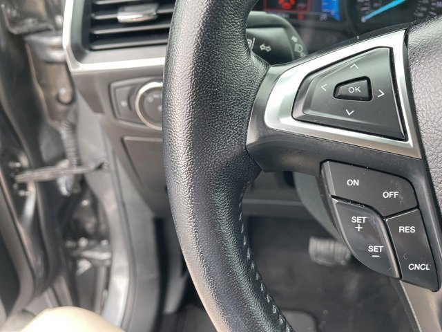 Used 2022 Ford Edge Titanium image 17