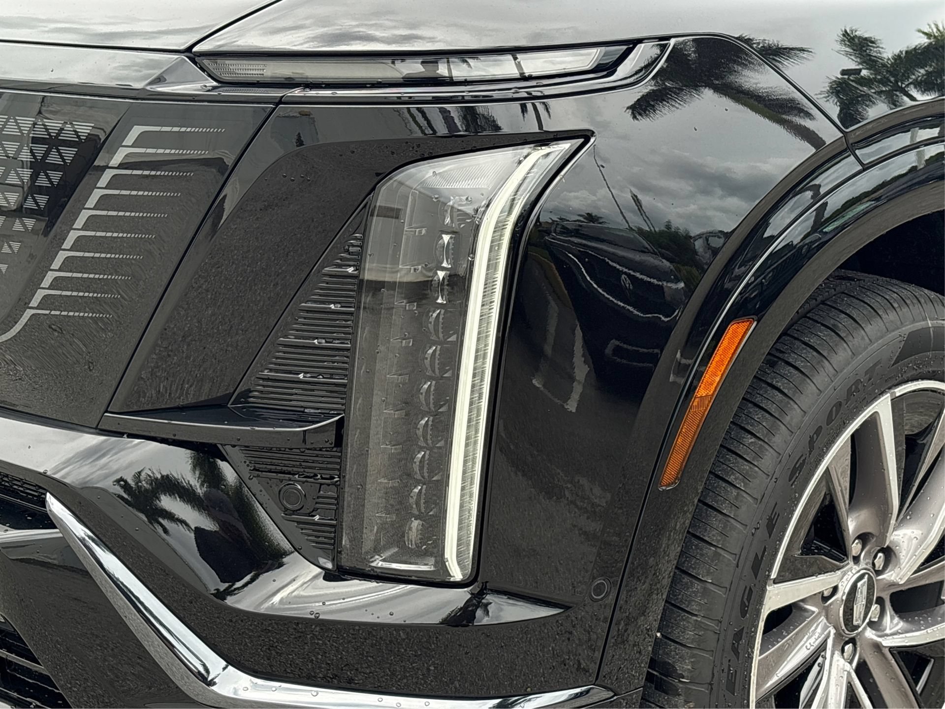 New 2027 Cadillac Vistiq Sport AWD/4WD image 14
