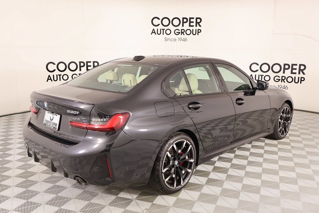 New 2026 BMW 330i xDrive Sedan w/ M Sport Package AWD/4WD image 22