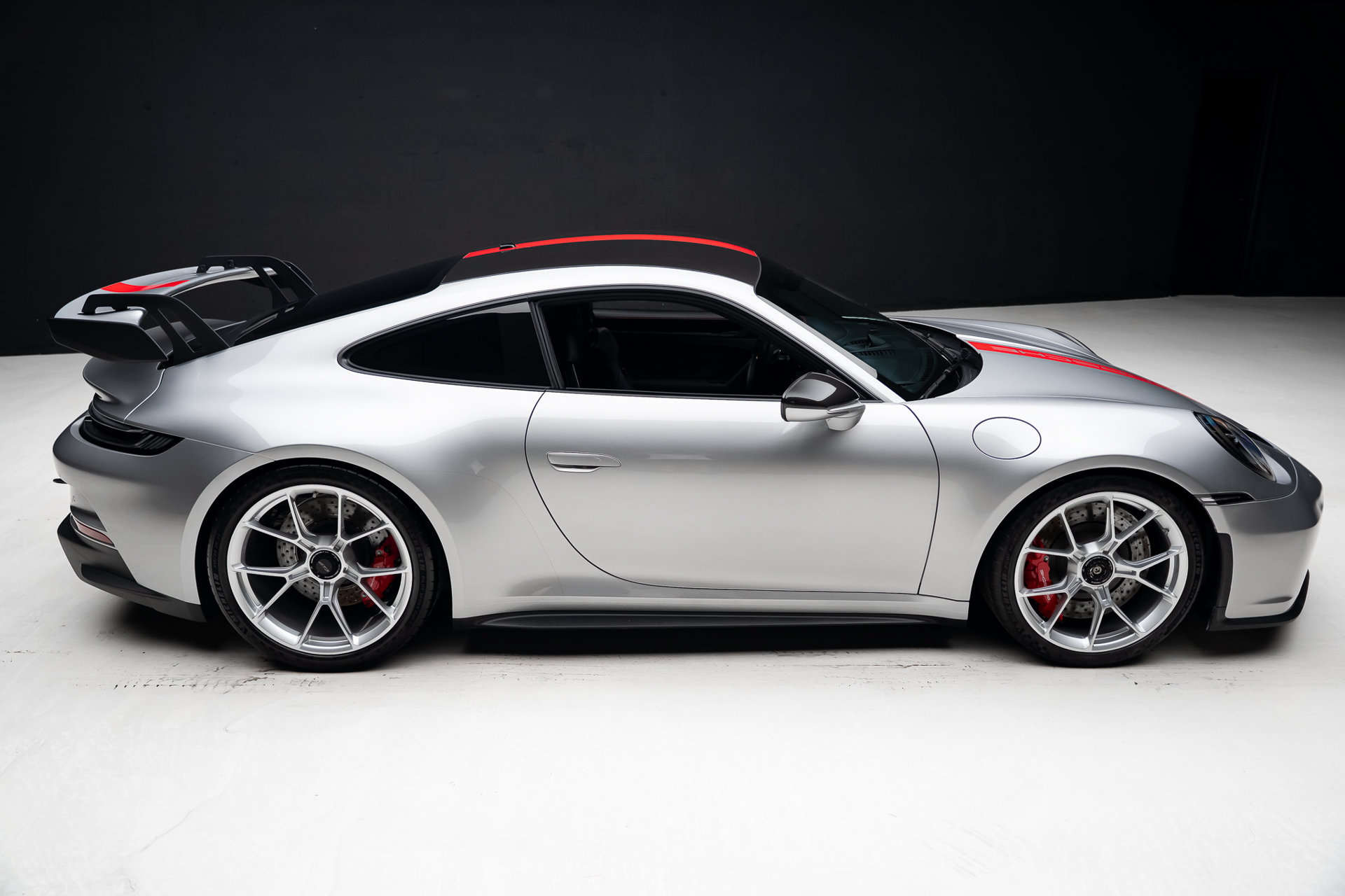 Used 2022 Porsche 911 GT3 RWD image 35