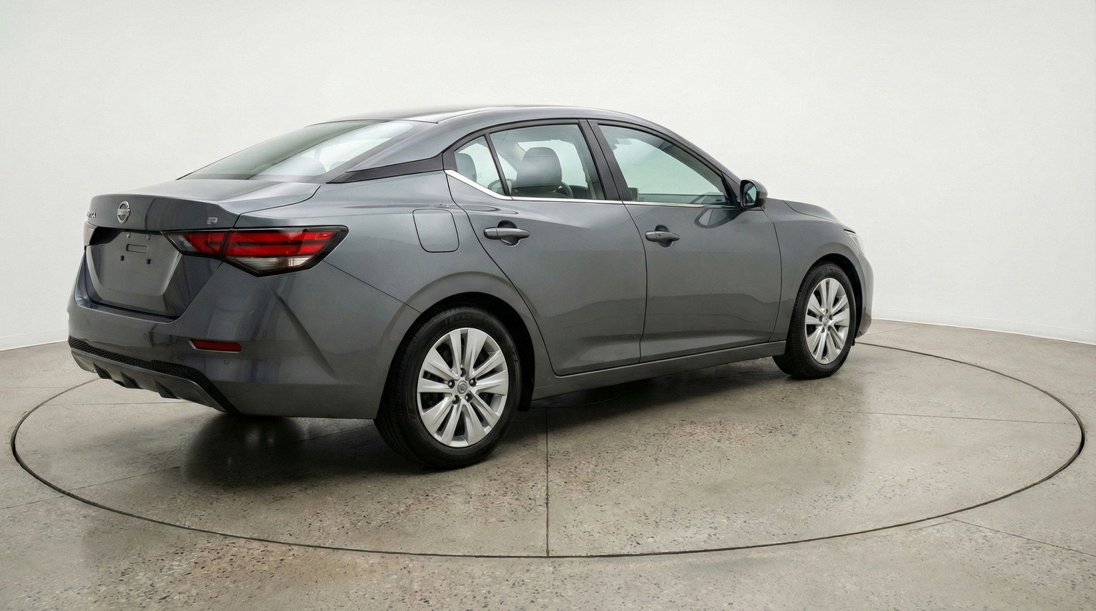 Used 2025 Nissan Sentra S FWD image 9