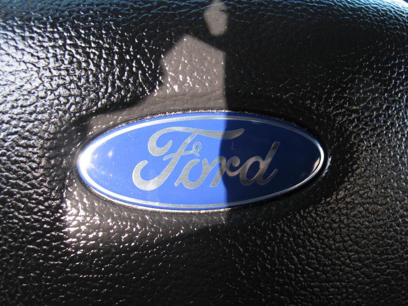 Used 2016 Ford F150 Platinum w/ Equipment Group 701A Luxury image 30