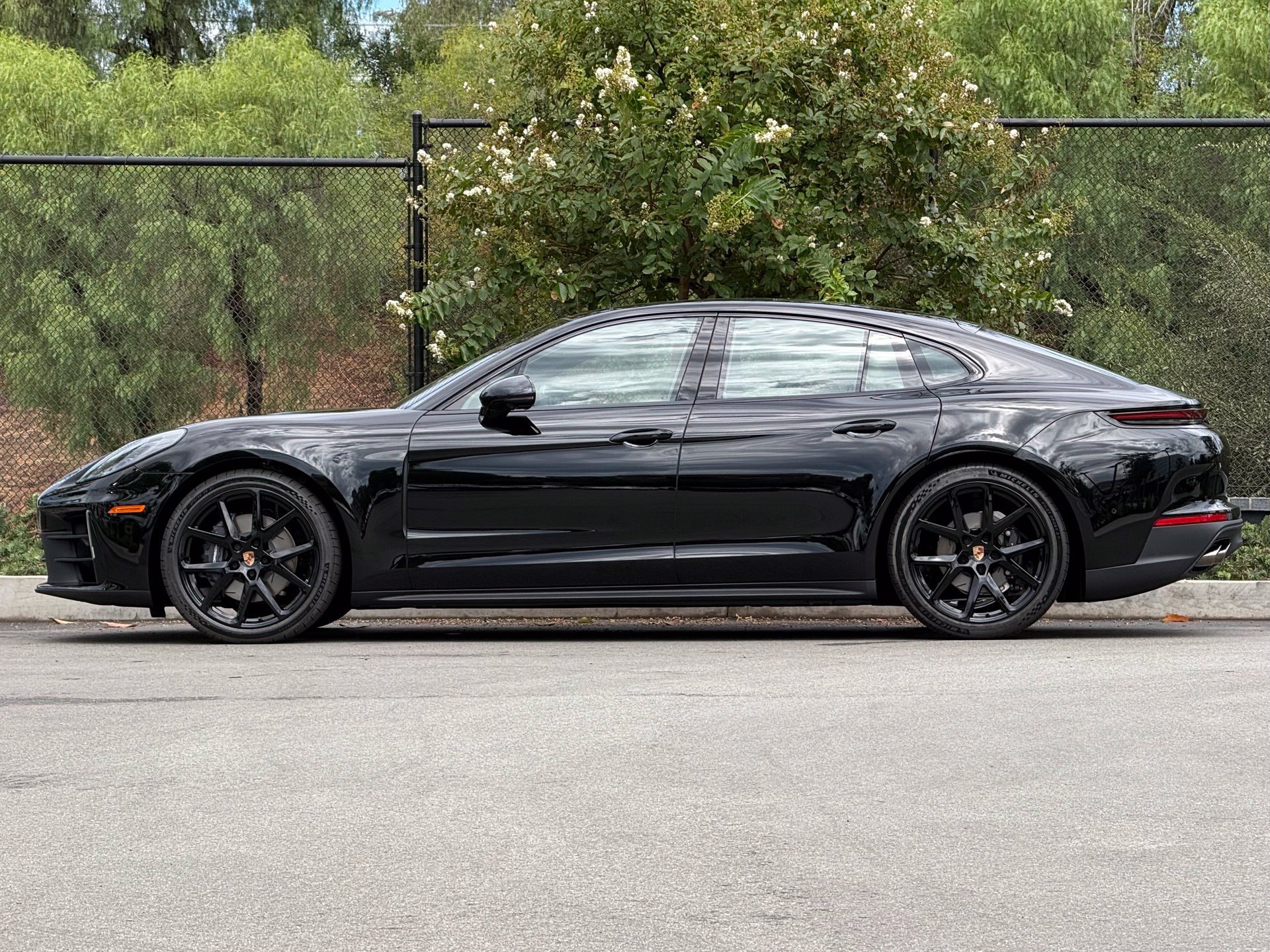 New 2026 Porsche Panamera 4 AWD/4WD image 2