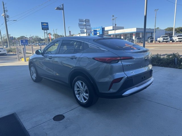 Used 2025 Buick Envista Preferred w/ Convenience I Package image 3