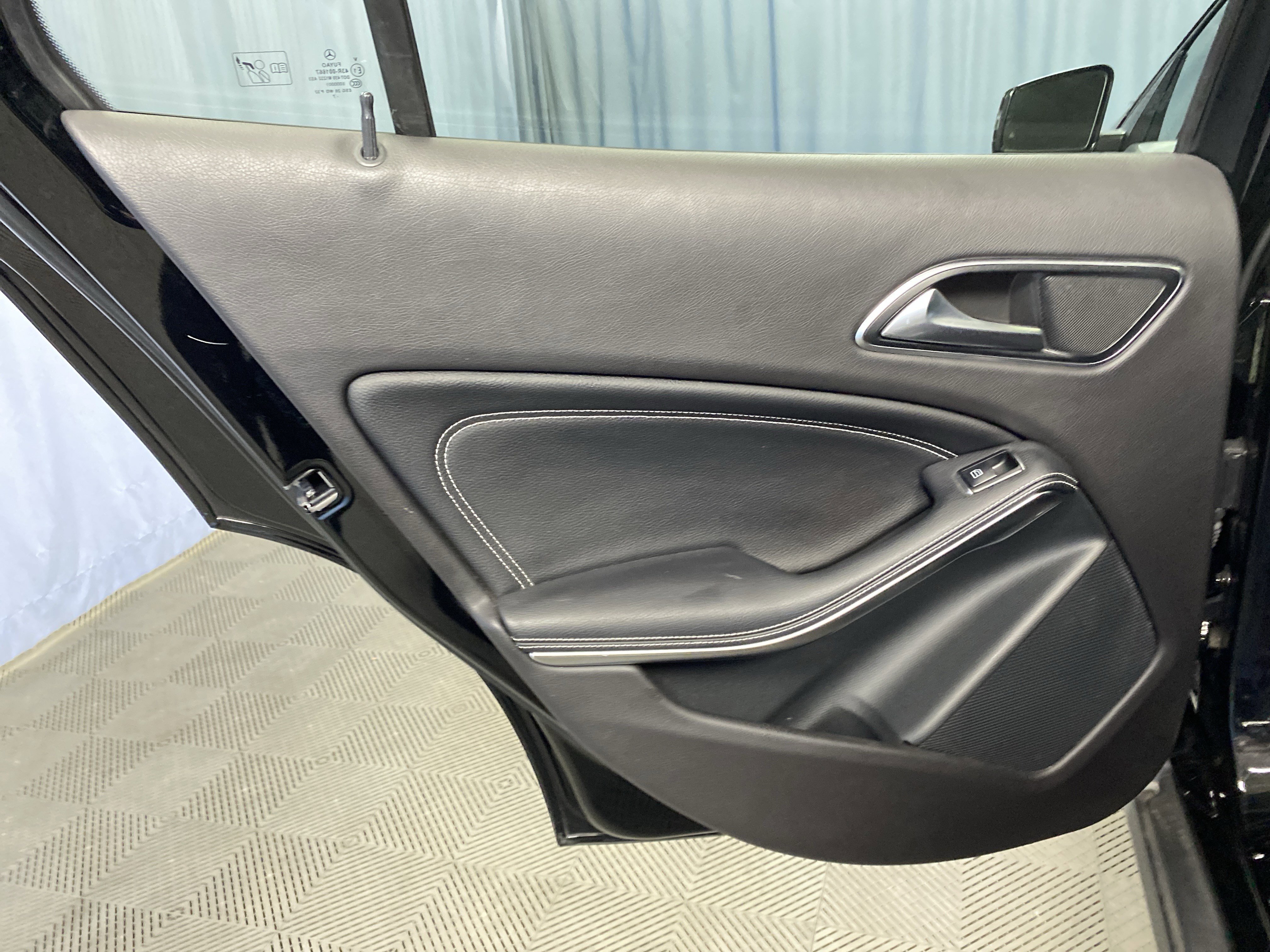 Used 2018 Mercedes-Benz GLA 250 4MATIC image 22