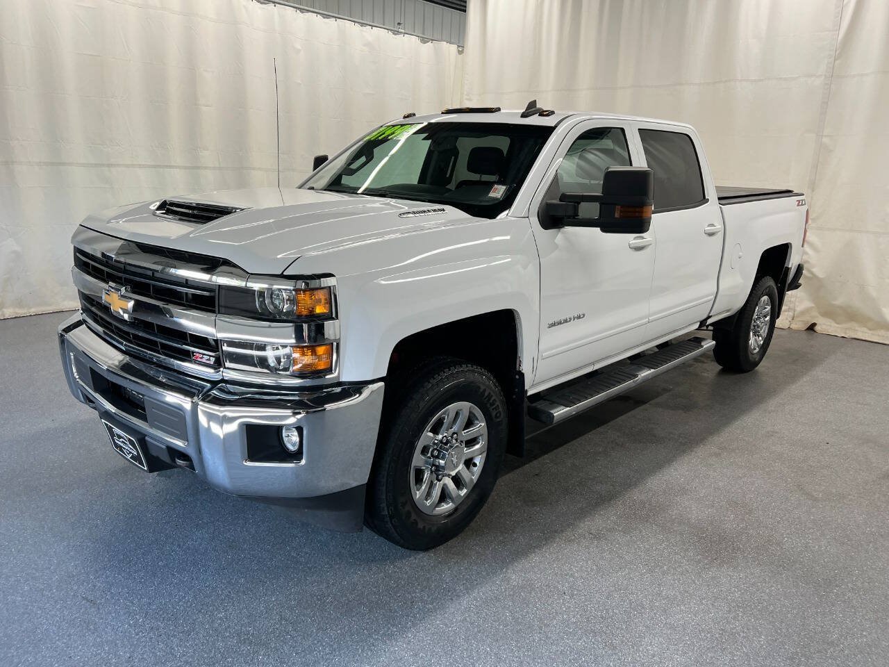 Used 2018 Chevrolet Silverado 3500 LT w/ LT Convenience Package AWD/4WD image 1