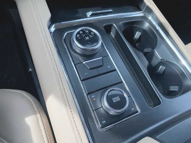 Used 2024 Ford Expedition Max XLT AWD/4WD image 16