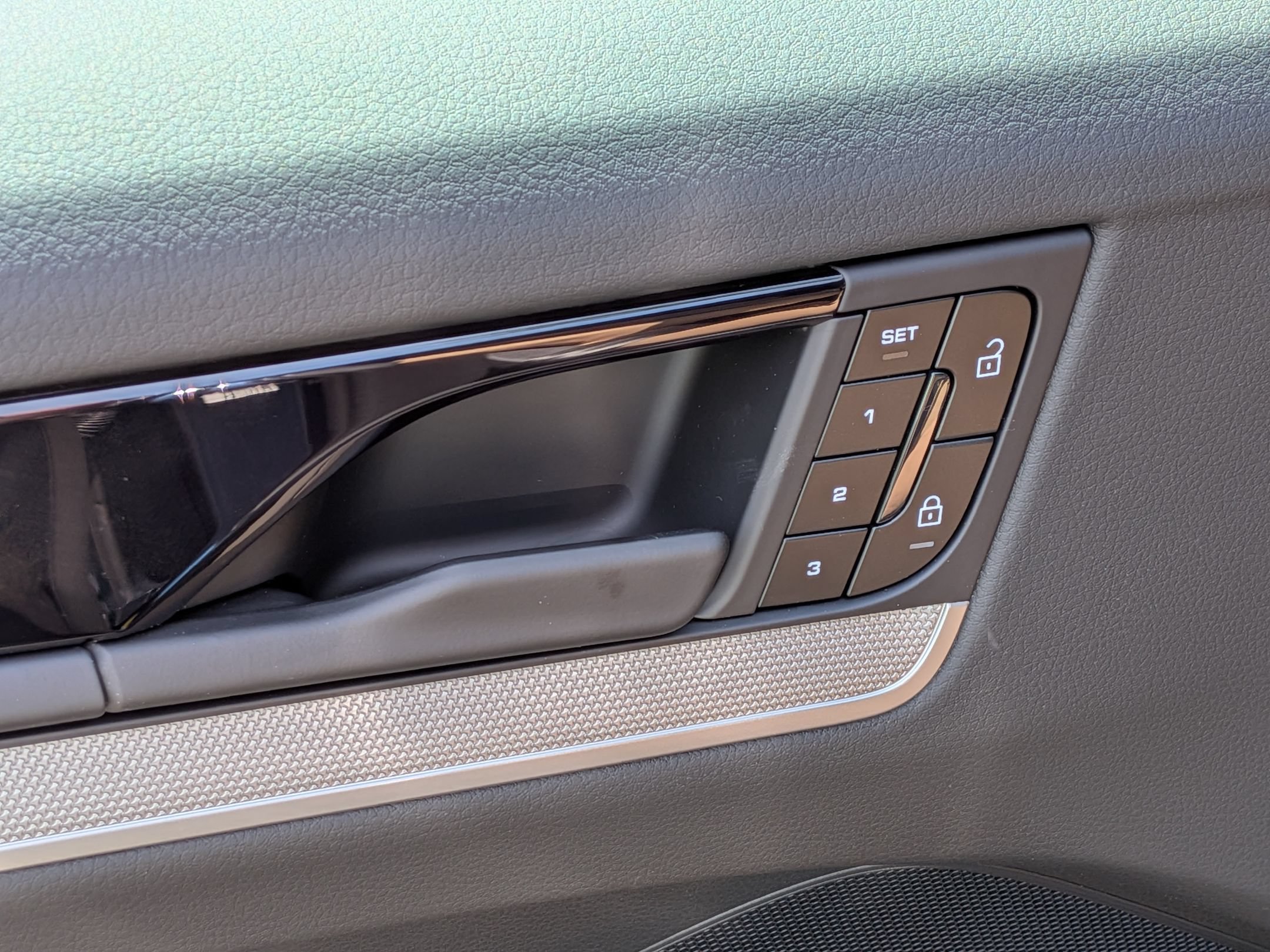 New 2026 Porsche Cayenne AWD/4WD image 23