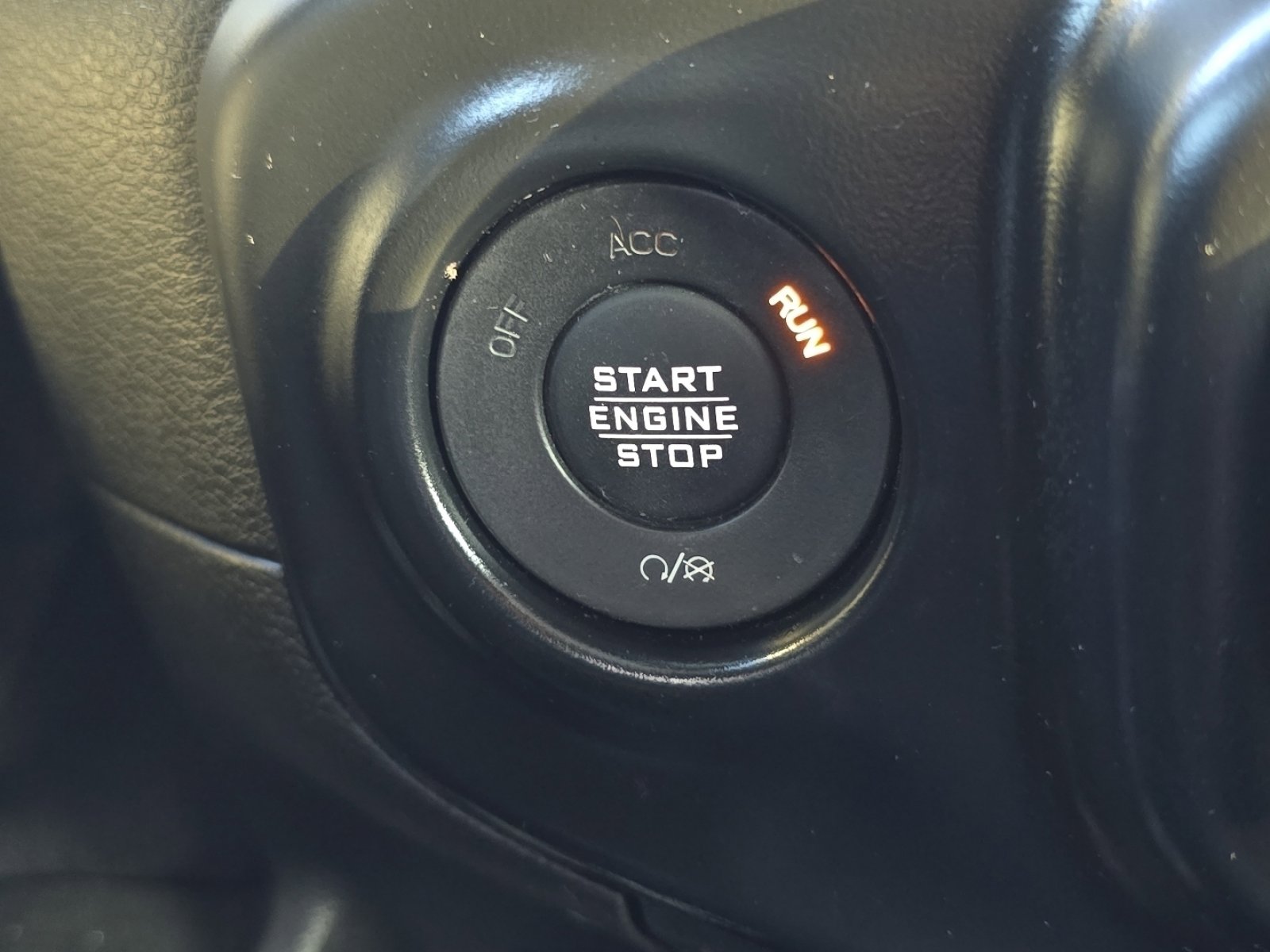 Used 2020 Jeep Gladiator Overland image 9