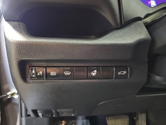 Used 2023 Toyota RAV4 XLE Premium AWD/4WD image 19
