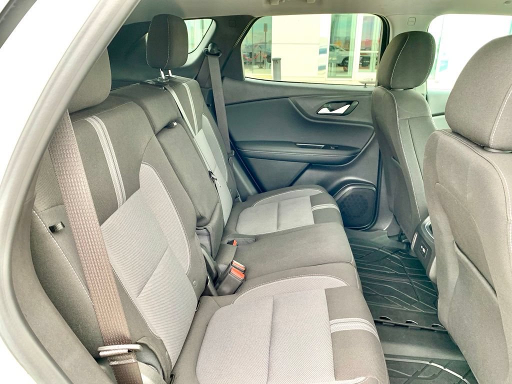Used 2024 Chevrolet Blazer LT w/ Convenience Package FWD image 24