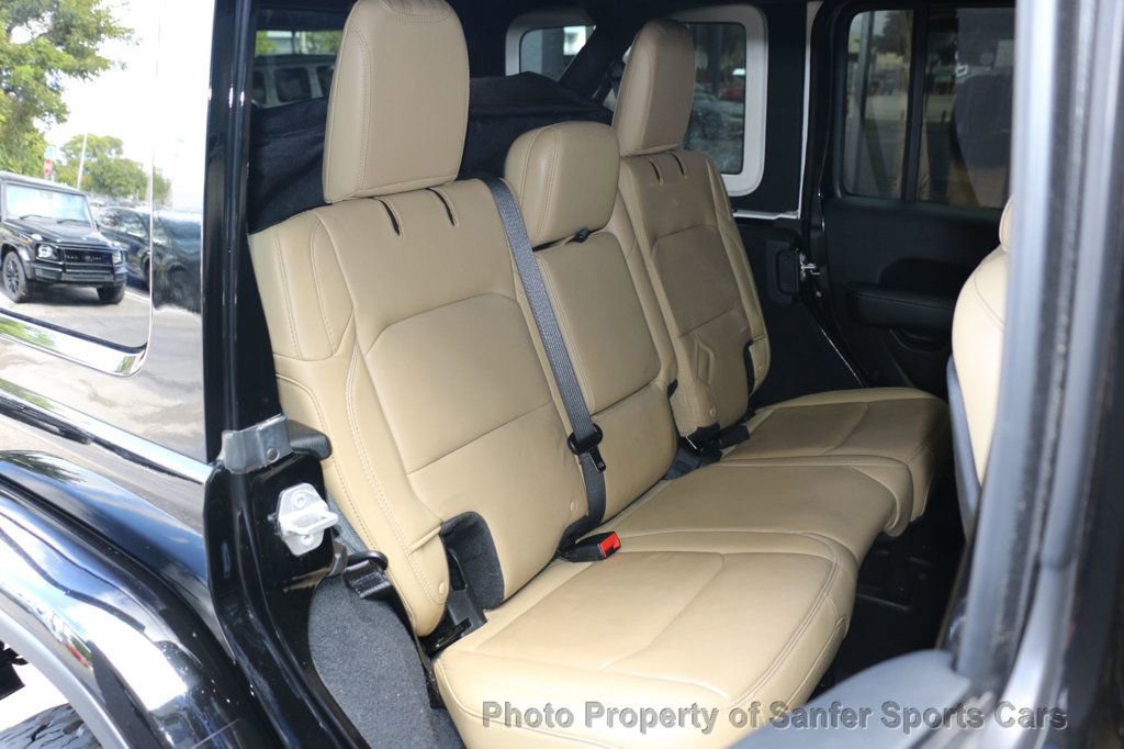 Used 2018 Jeep Wrangler Unlimited Rubicon w/ Dual Top Group AWD/4WD image 35