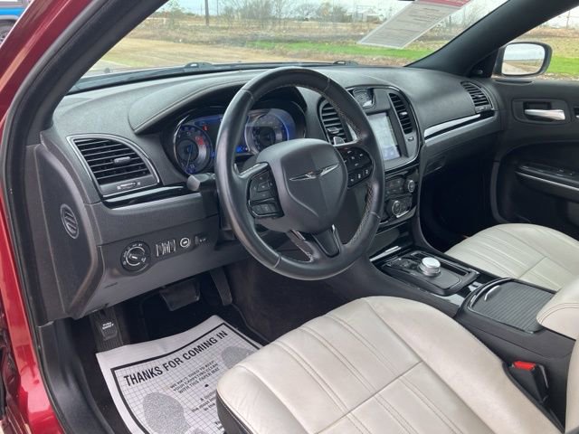 Used 2019 Chrysler 300 S w/ Safetytec Plus Group image 24