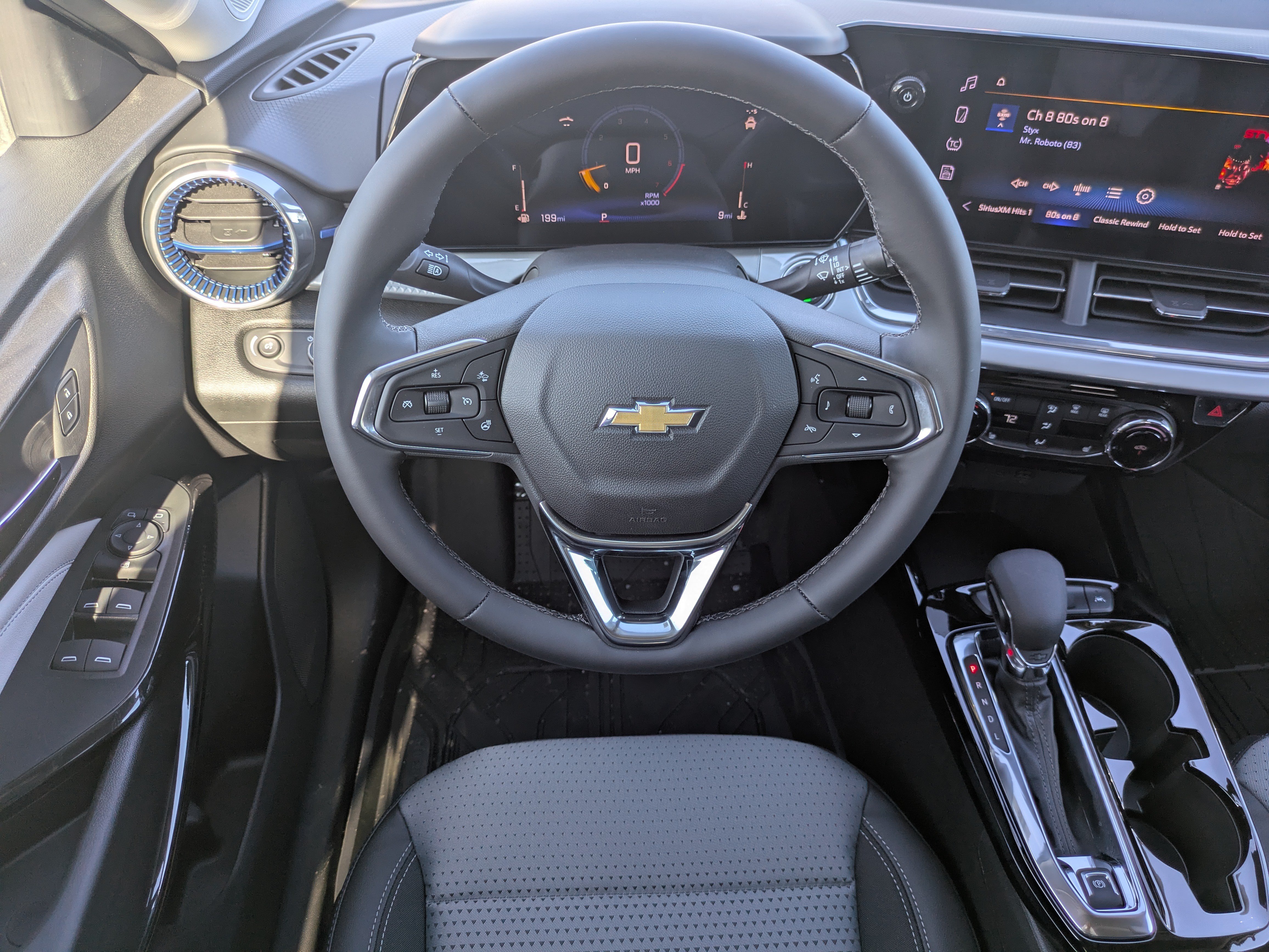New 2026 Chevrolet Trax LT w/ Driver Confidence Package FWD image 4