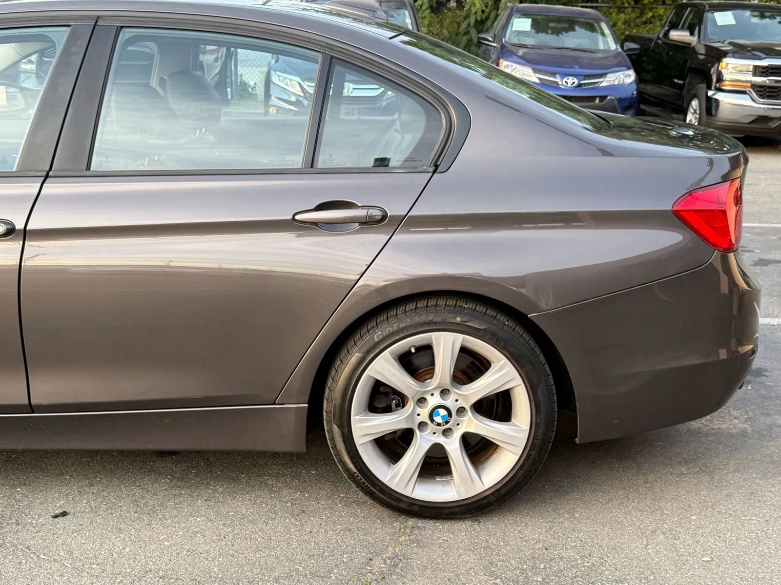 Used 2013 BMW 335i xDrive 335i xDrive Sedan 4D image 9