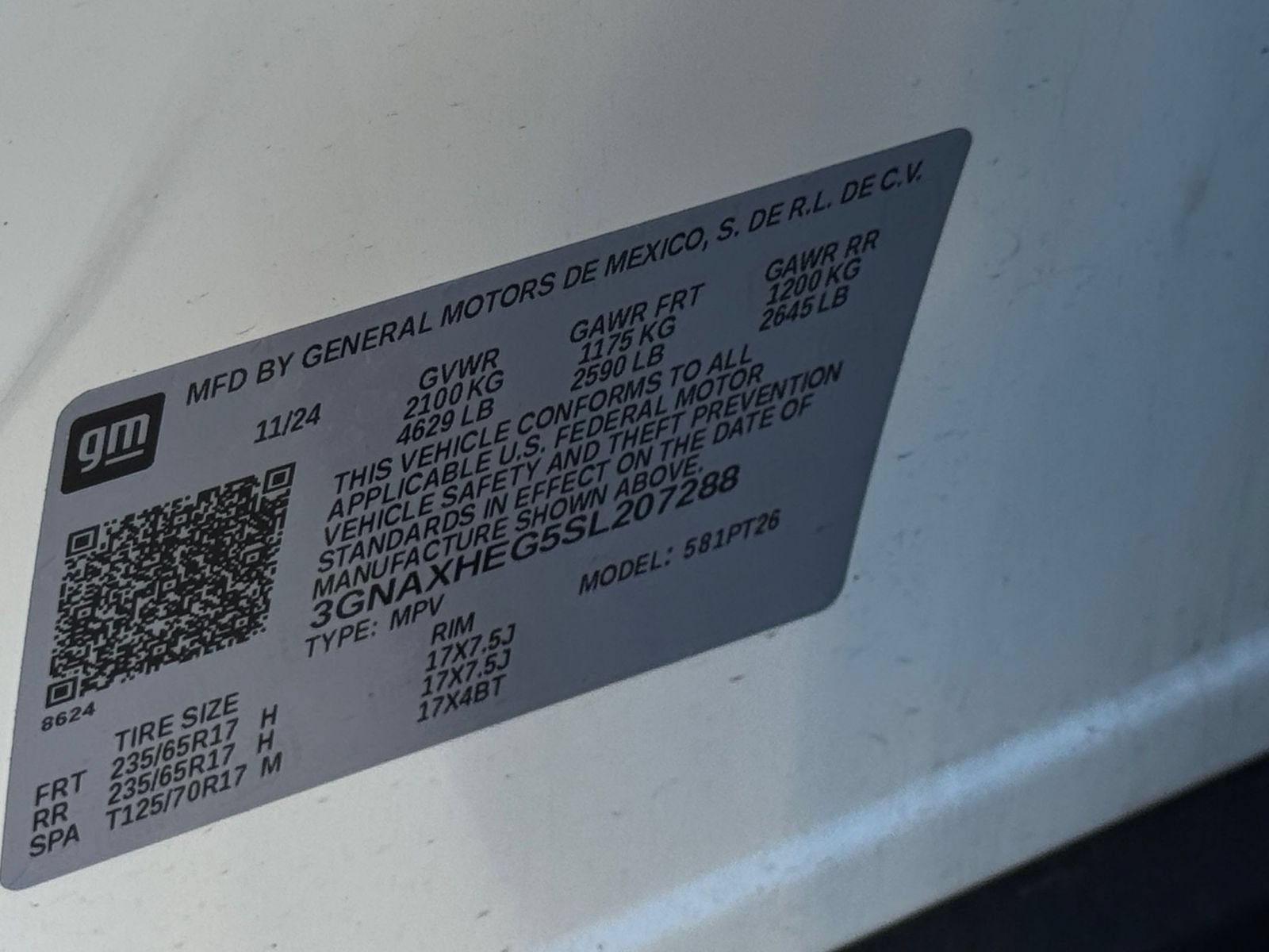 Used 2025 Chevrolet Equinox LT FWD image 29