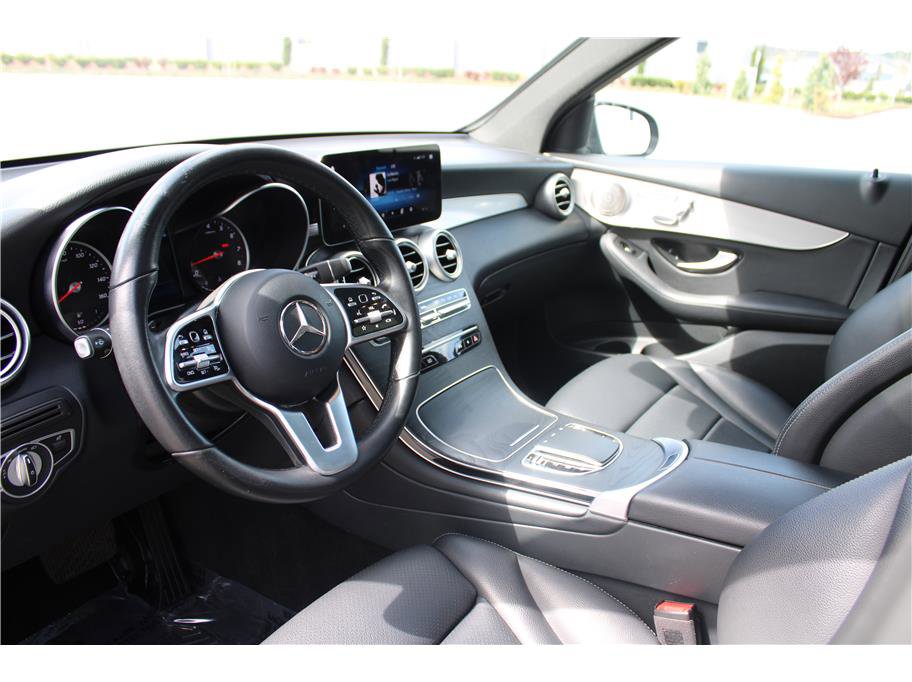 Used 2021 Mercedes-Benz GLC 300 4MATIC image 9