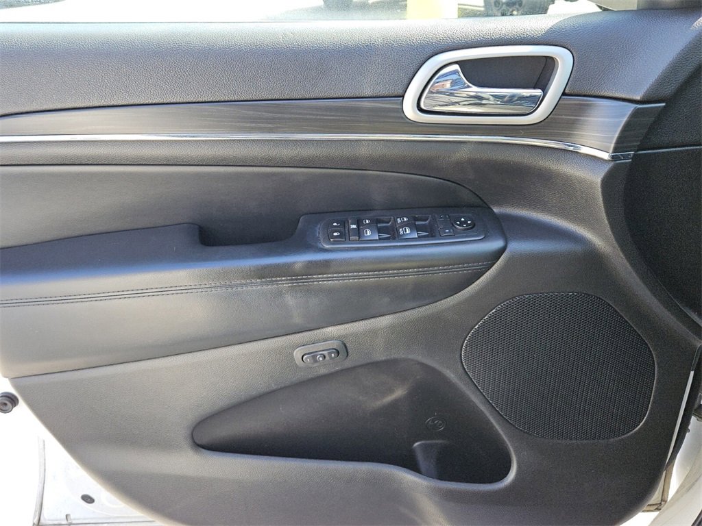 Used 2020 Jeep Grand Cherokee Limited image 26