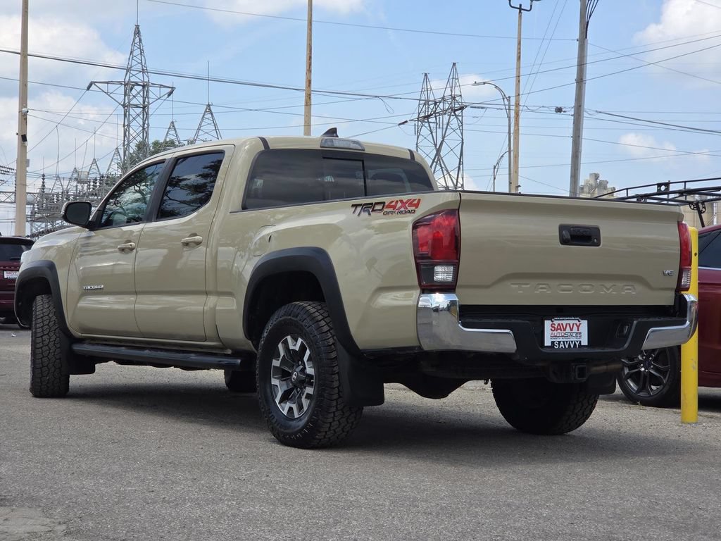 Used 2018 Toyota Tacoma TRD Off-Road AWD/4WD image 12