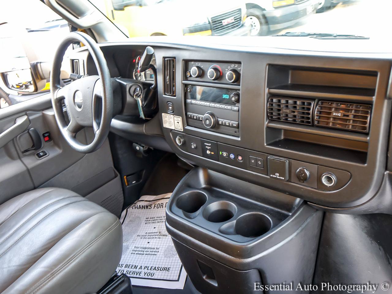 Used 2021 GMC Savana 3500 Extended w/ Power Convenience Package RWD image 19