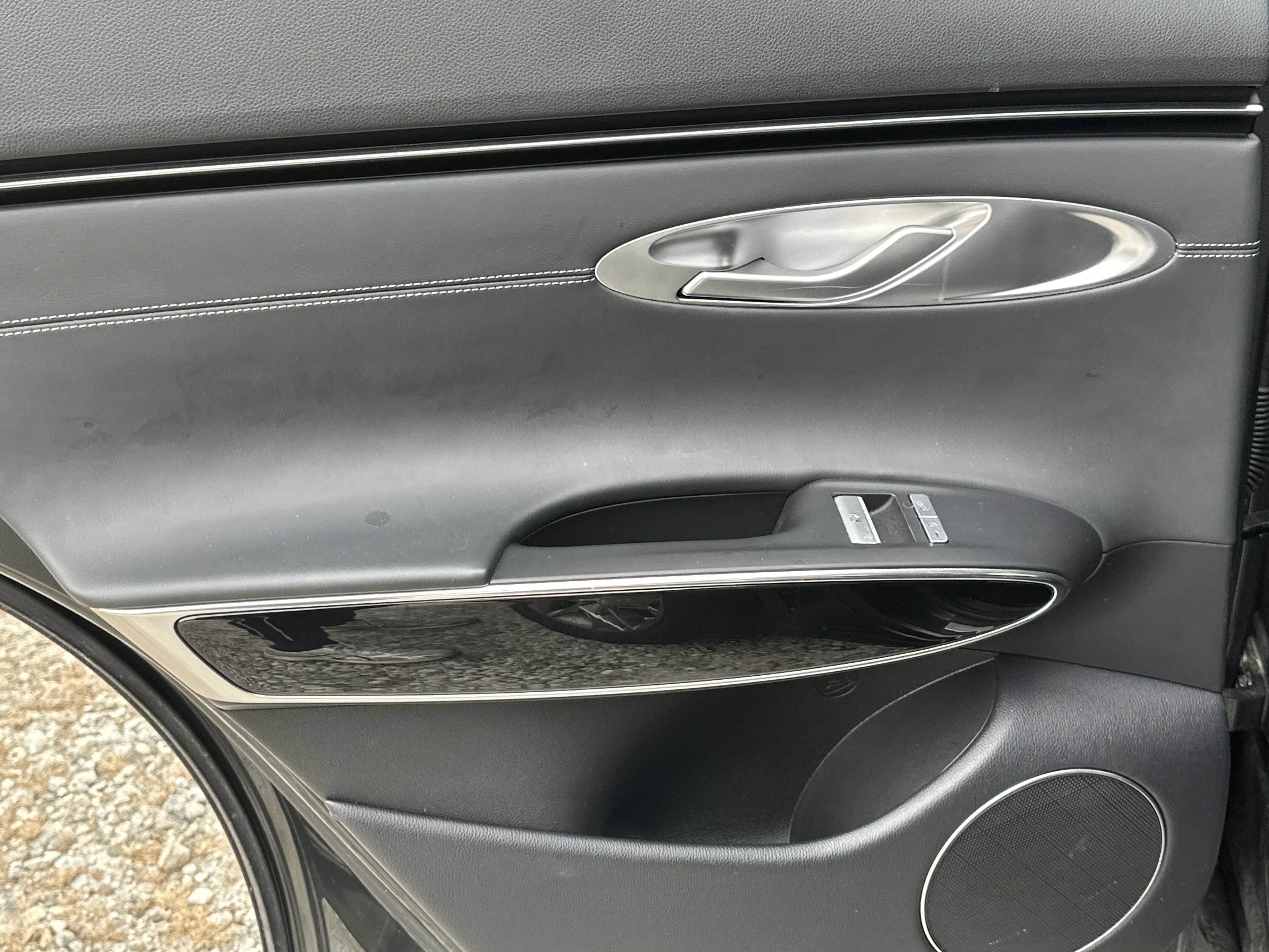 Used 2025 Genesis GV70 2.5T image 21