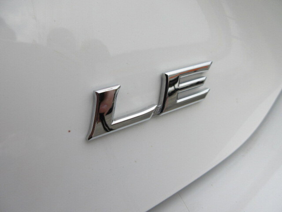 Used 2025 Toyota Camry LE w/ Convenience Package image 11