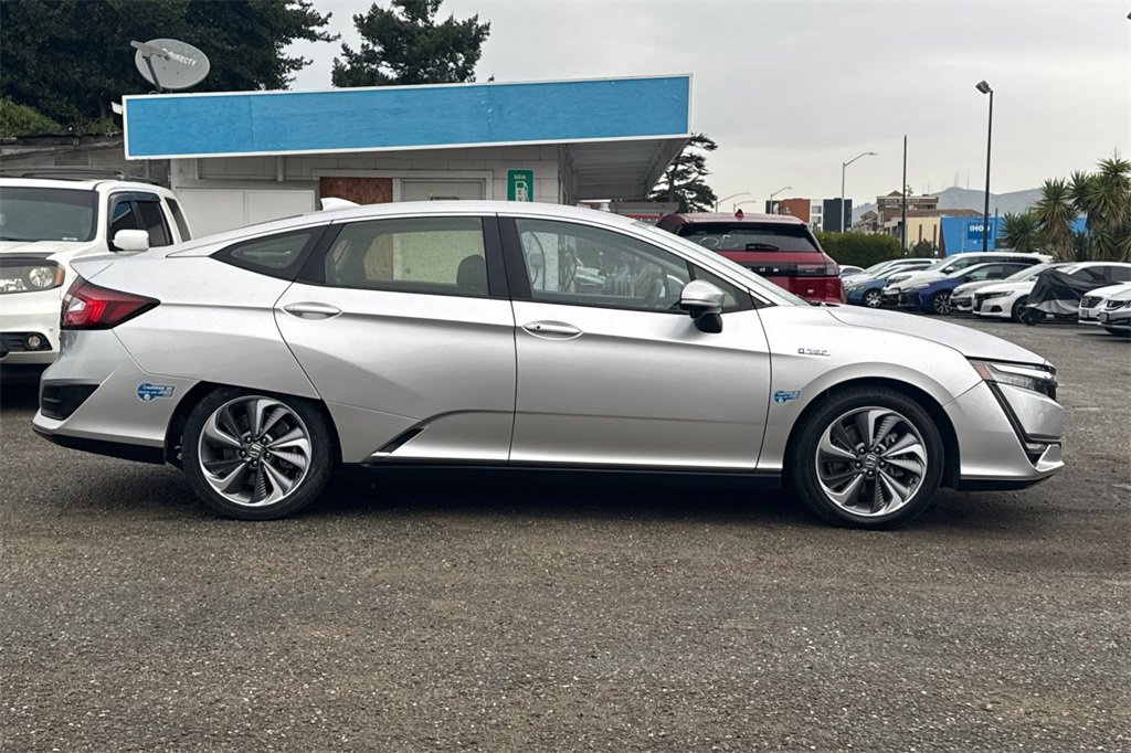 Used 2021 Honda Clarity Plug-In Hybrid image 3
