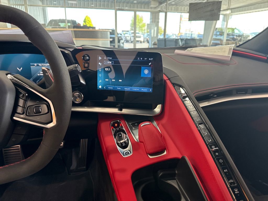 Used 2024 Chevrolet Corvette Stingray Preferred Cpe RWD image 22