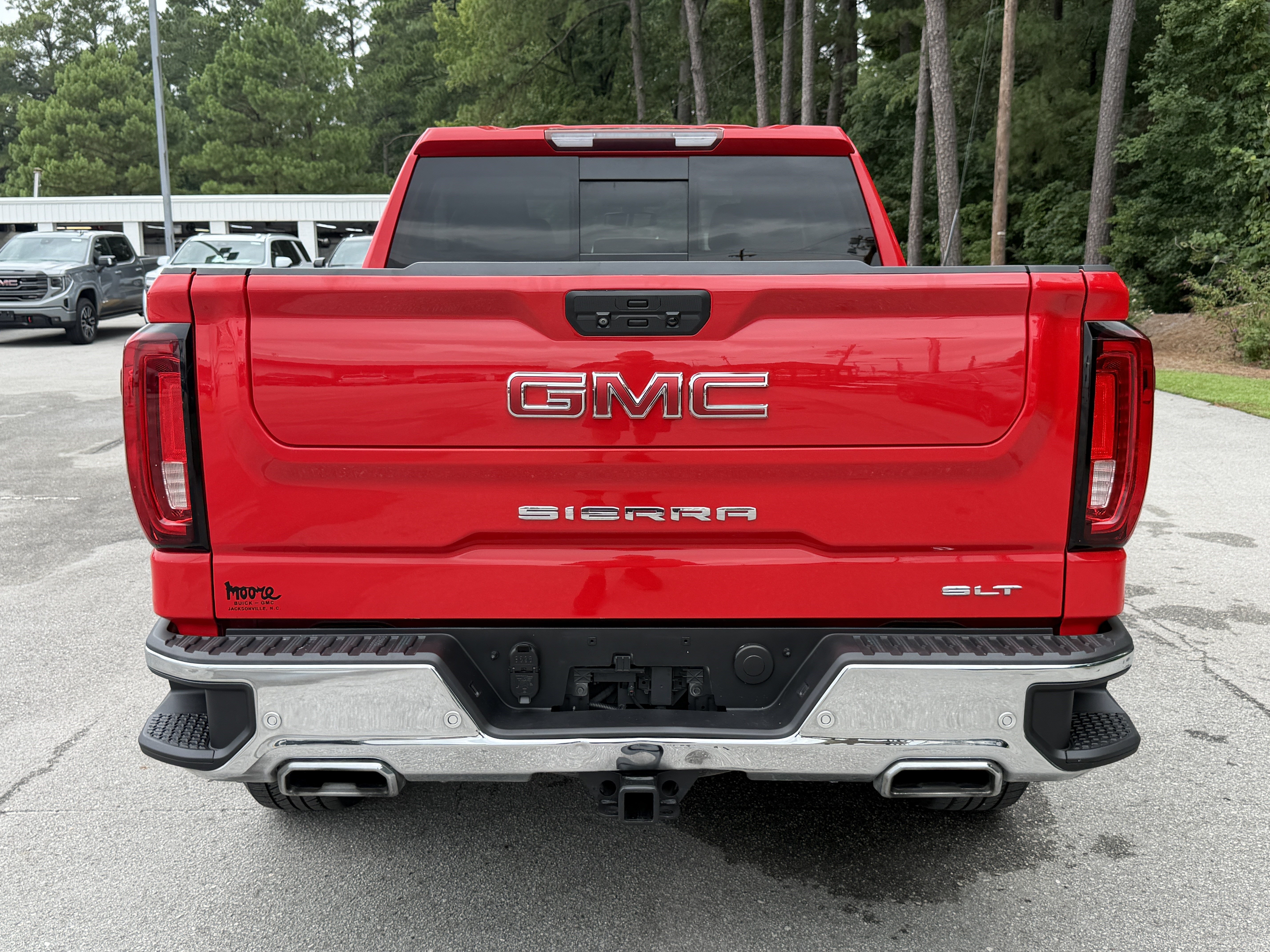 Used 2020 GMC Sierra 1500 SLT w/ SLT Premium Plus Package AWD/4WD image 9