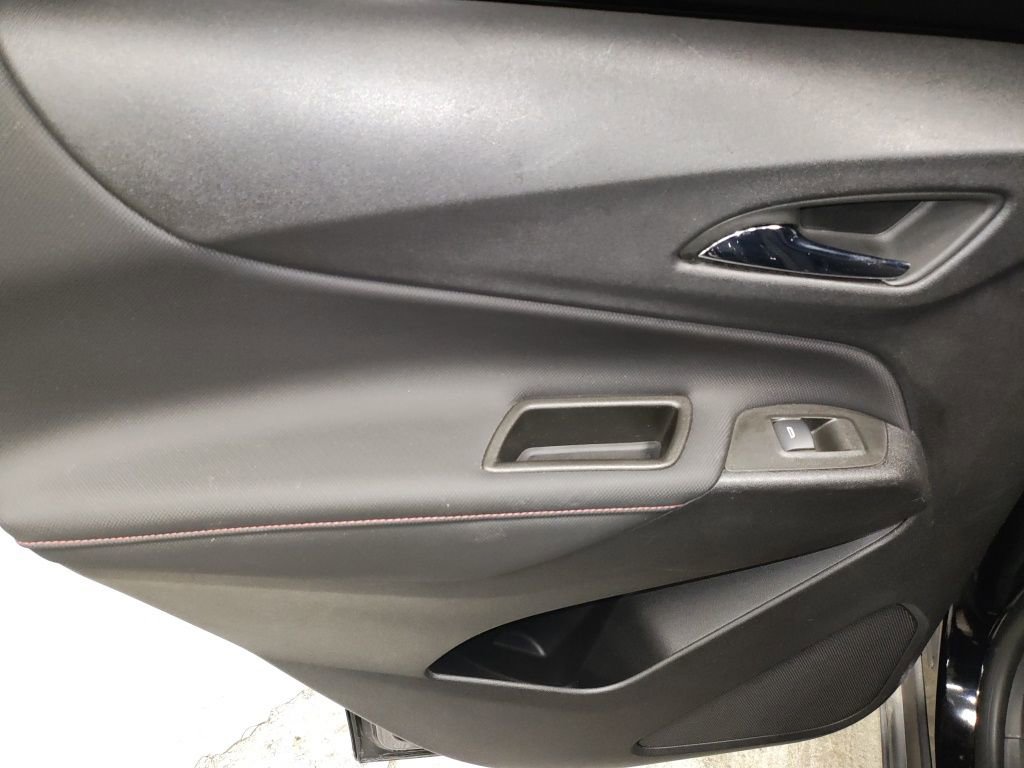 Used 2023 Chevrolet Equinox RS w/ LPO, Floor Liner Package image 28