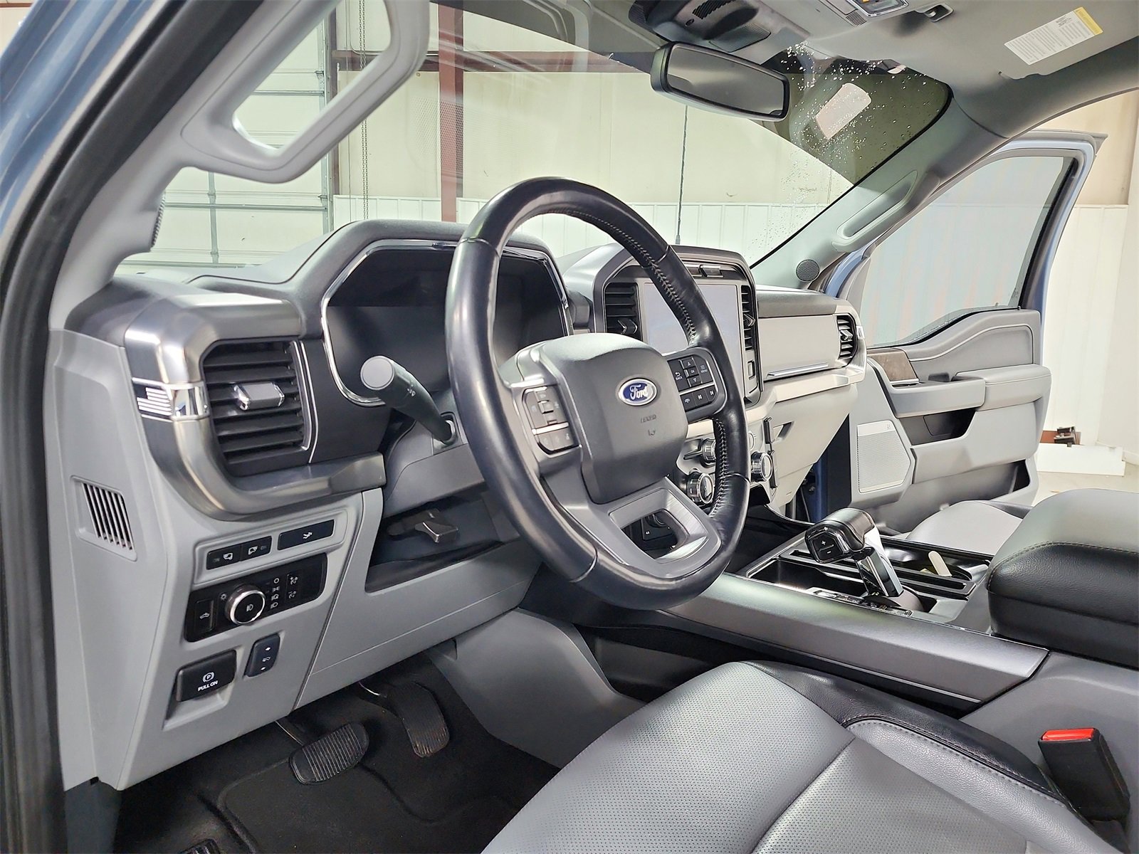 Used 2023 Ford F150 Lariat image 18