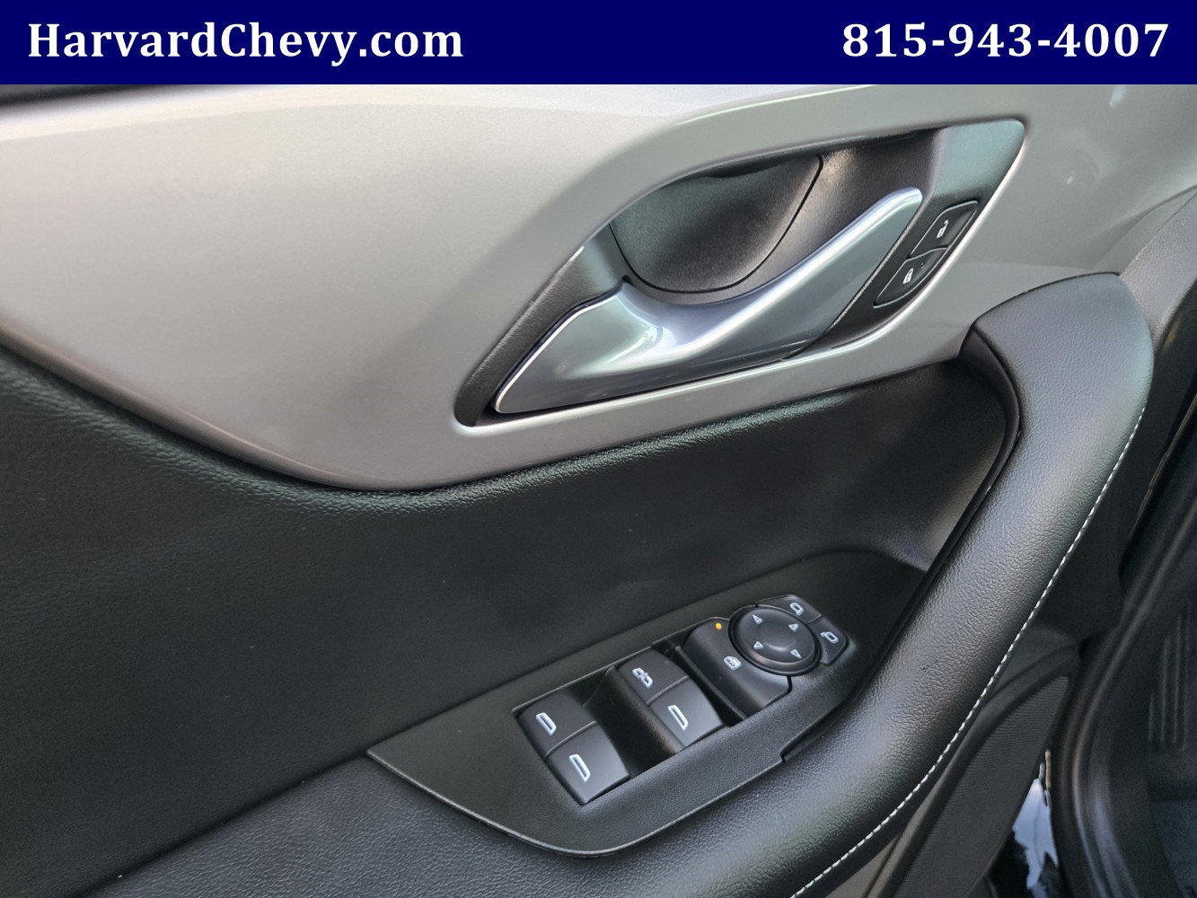 Used 2025 Chevrolet Blazer LT AWD/4WD image 32