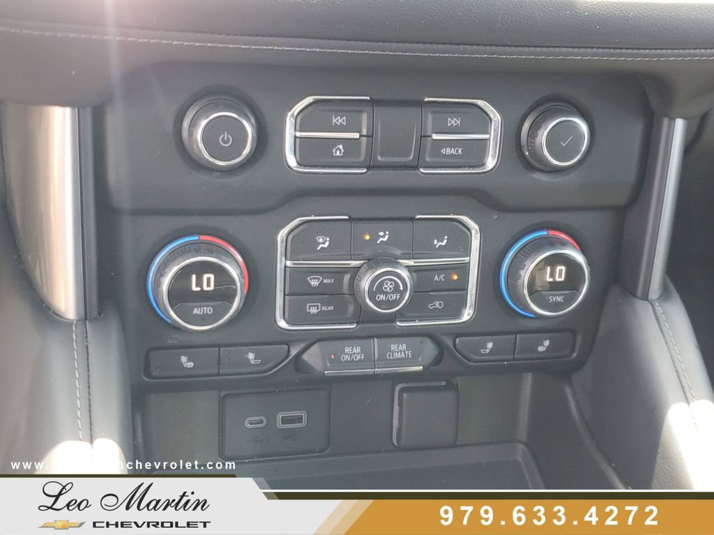 Used 2021 Chevrolet Tahoe Z71 w/ Z71 Signature Package AWD/4WD image 26