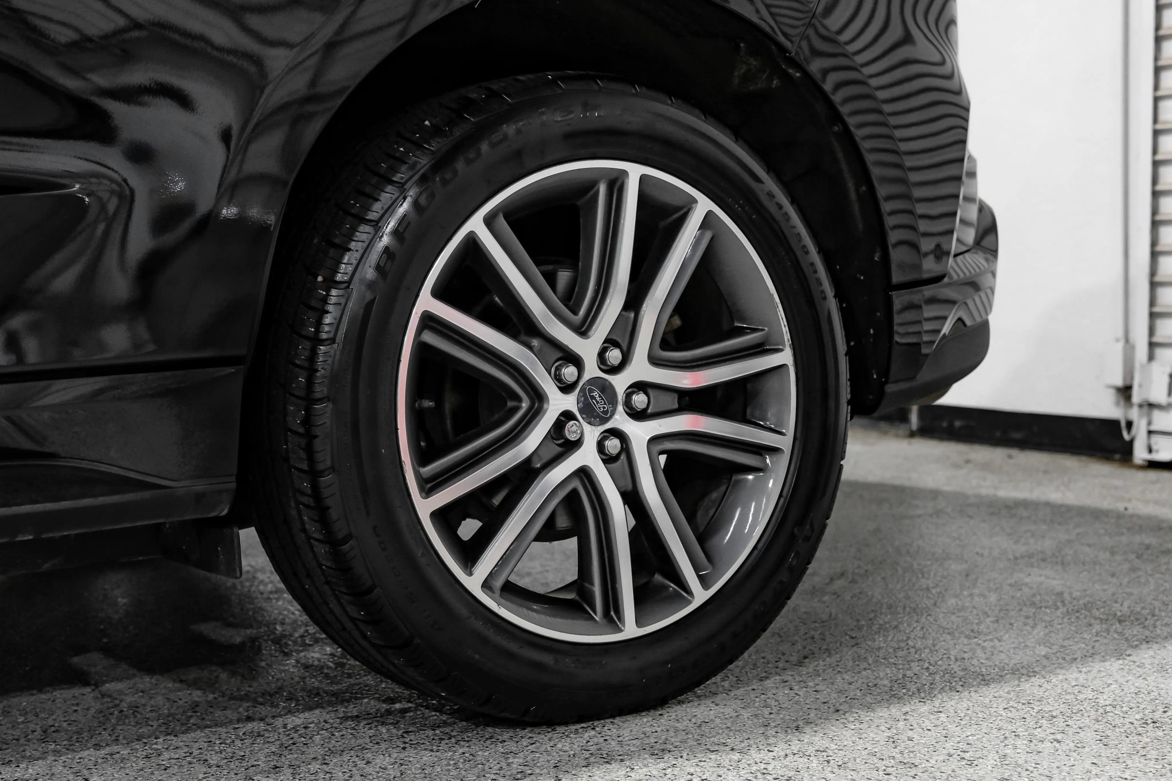 Used 2019 Ford Edge Titanium w/ Equipment Group 301A FWD image 73