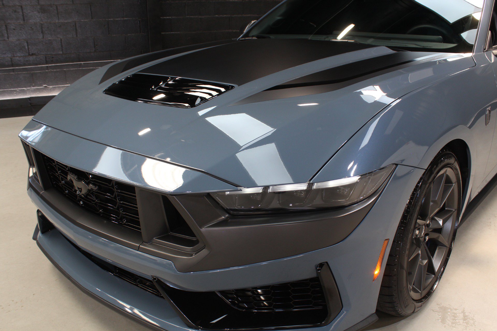 Used 2025 Ford Mustang Dark Horse RWD image 10