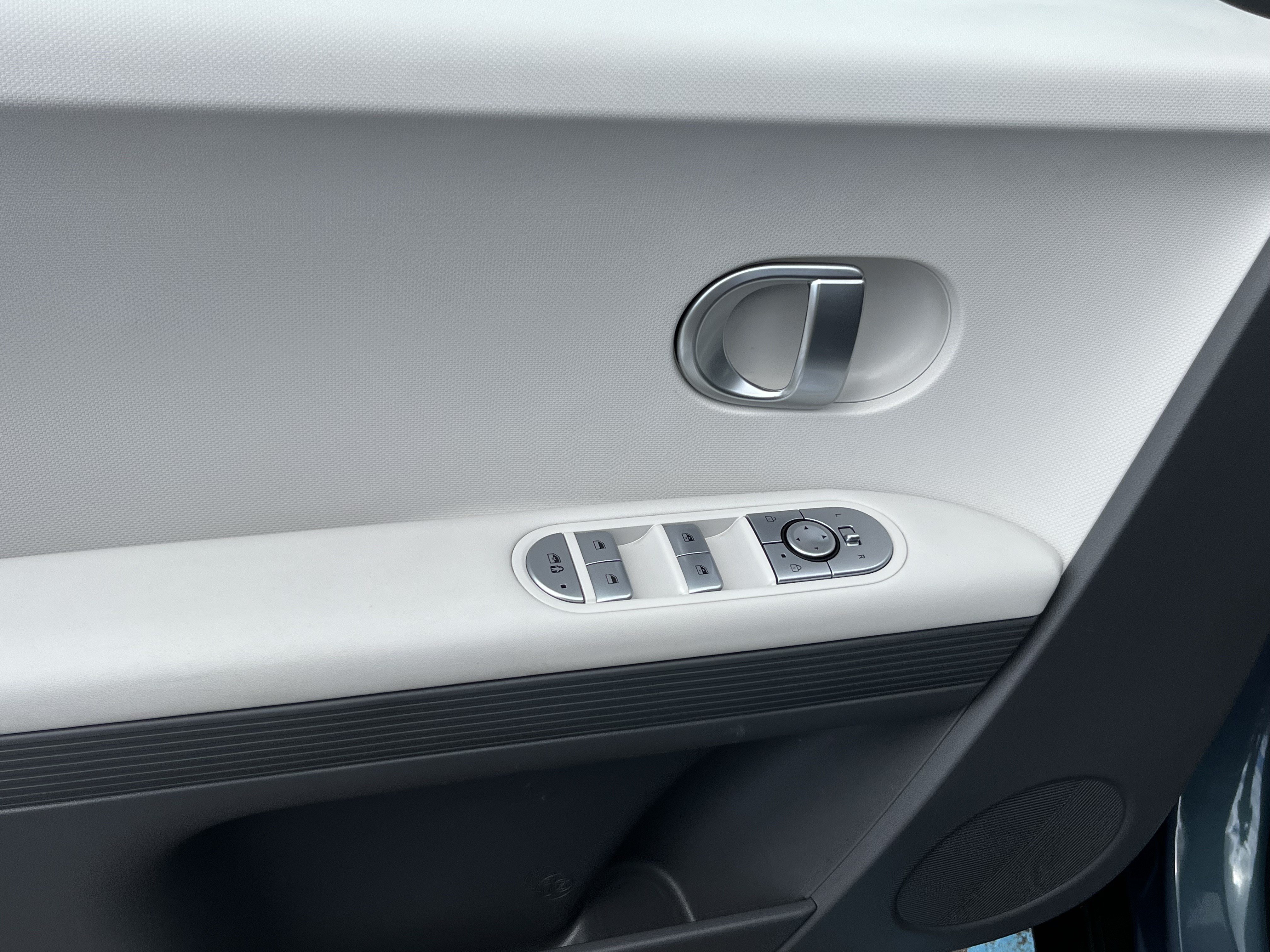 Certified 2024 Hyundai Ioniq 5 SEL RWD image 16