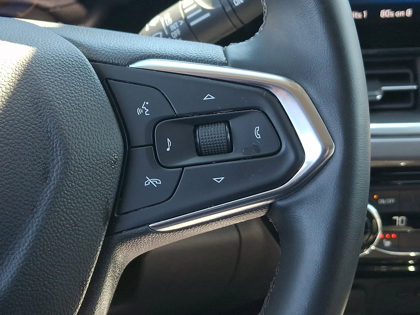 Certified 2024 Chevrolet Trax ACTIV w/ Driver Confidence Package image 21